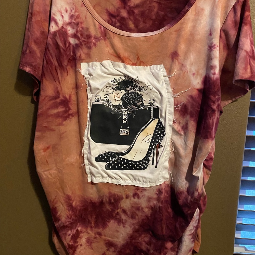 Hand designed women’s T-shirt, size 3X